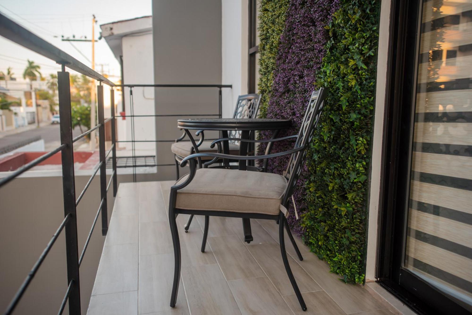 מזטלן 2Br/2Ba Condo 1 Block To Ocean! - Unit 3 מראה חיצוני תמונה